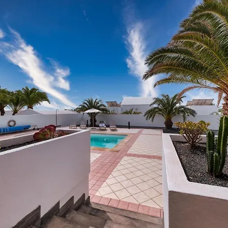 Casa Guayre - Private Pool, Bbq, Air-con And Ping-pong By Lanzarote Puerto Calero