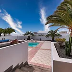 Casa Guayre - Private Pool, Bbq, Air-con And Ping-pong By Lanzarote Пуэрто-Калеро