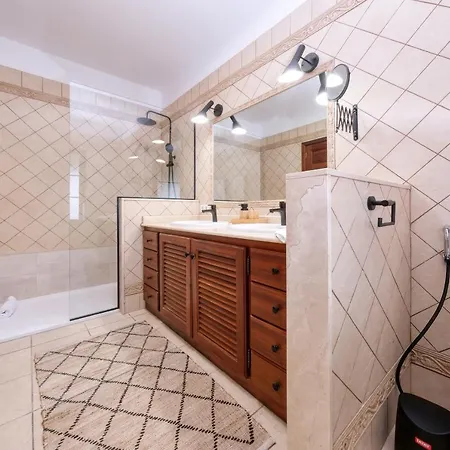 Casa Guayre - Private Pool, Bbq, Air-con And Ping-pong By Lanzarote