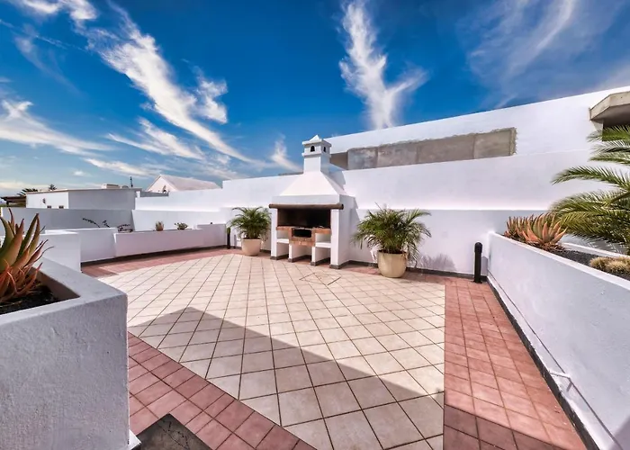 Casa Guayre - Private Pool, Bbq, Air-con And Ping-pong By Lanzarote *