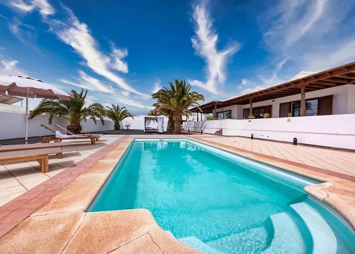 Casa Guayre - Private Pool, Bbq, Air-con And Ping-pong By Lanzarote Tatil Evi