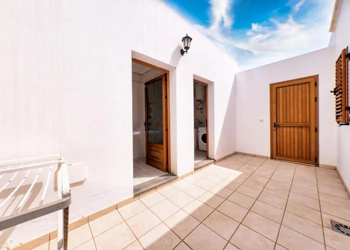 Casa Guayre - Private Pool, Bbq, Air-con And Ping-pong By Lanzarote *