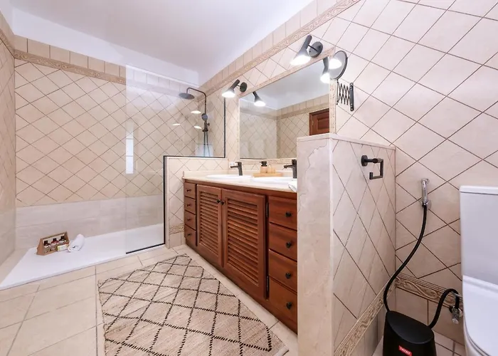 Casa Guayre - Private Pool, Bbq, Air-con And Ping-pong By Lanzarote