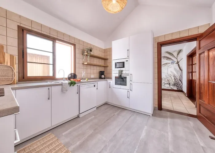 Tatil Evi Casa Guayre - Private Pool, Bbq, Air-con And Ping-pong By Lanzarote