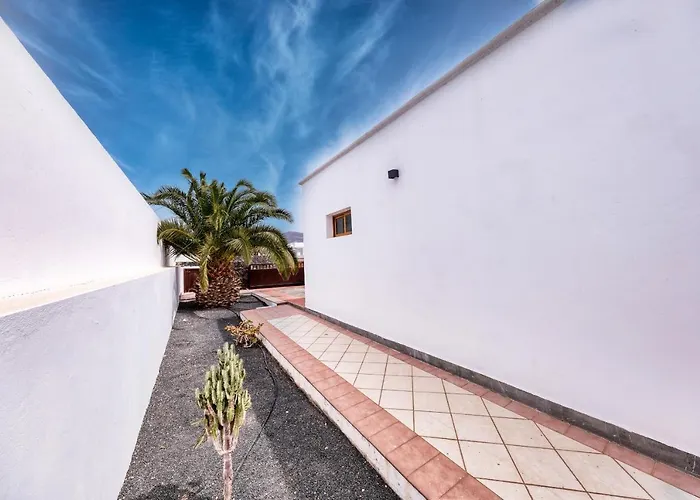 Casa Guayre - Private Pool, Bbq, Air-con And Ping-pong By Lanzarote * Puerto Calero