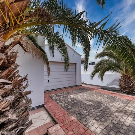 בית נופש Casa Guayre - Private Pool, Bbq, Air-con And Ping-pong By Lanzarote